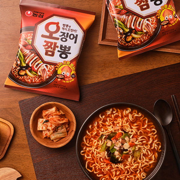 Nongshim Spicy Squid Champong 오징어 짬뽕 4/124g
